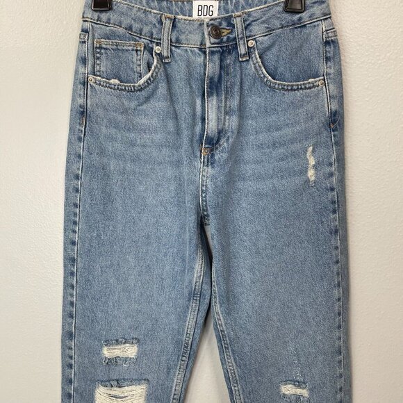 BDG Mom Jeans Womens 27 Blue Denim High Rise Straight Distressed - Picture 2 of 11
